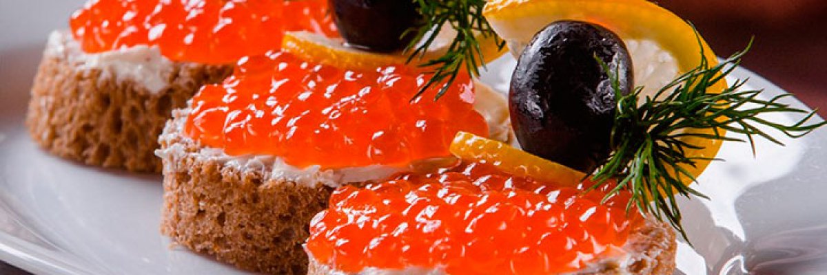 Оригінальні подачі червоної ікри