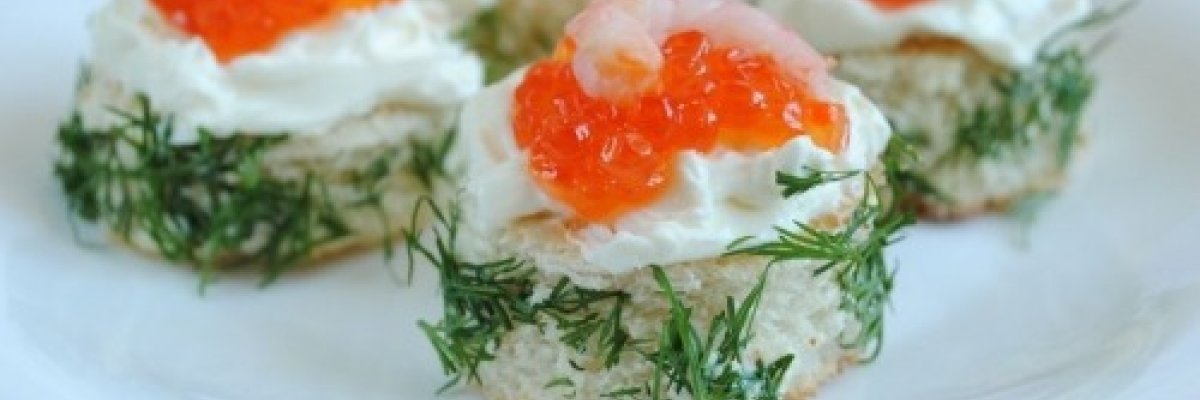 Міні-бутерброди з червоною ікрою “Сальєрі”